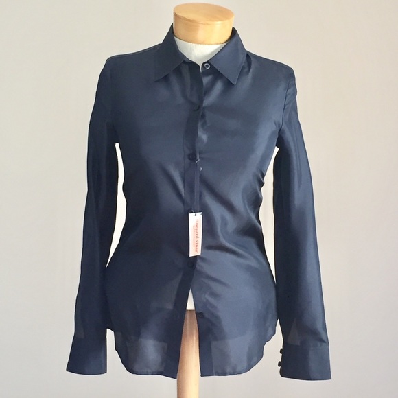 Vineyard Vines Tops - 🆕 Vineyard Vines Navy Silk Shirt. Size 0