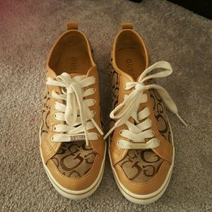 Women's sneakers