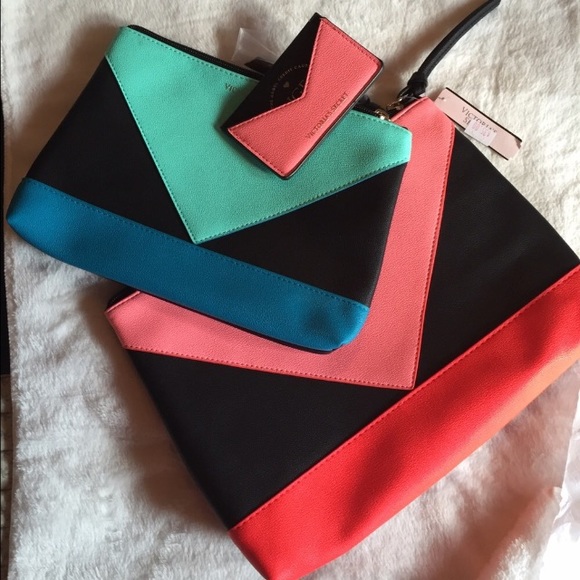 💖Victoria's Secret 3in1 Tri-Color Cosmetic BagNEW - Picture 3 of 3