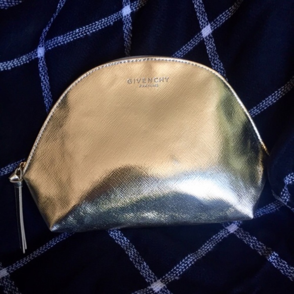 💛Givenchy Cosmetics Pouch💛