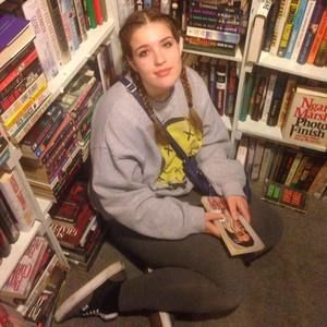 Meet your Posher, Lucy