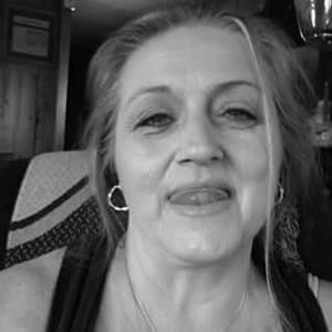 Meet your Posher, Connie