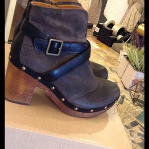 Brand New Razzoli Korkease