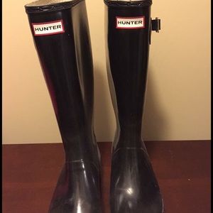 Black hunter rain boots
