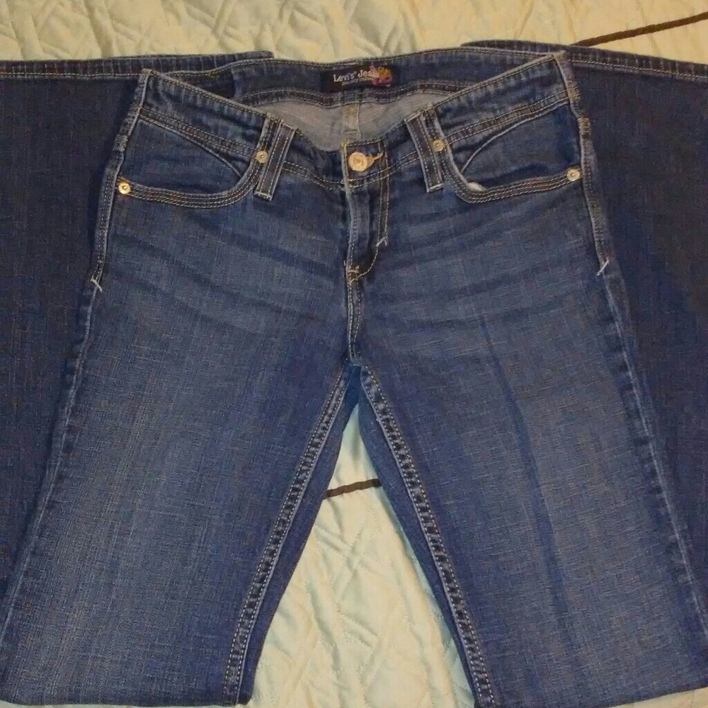levis
