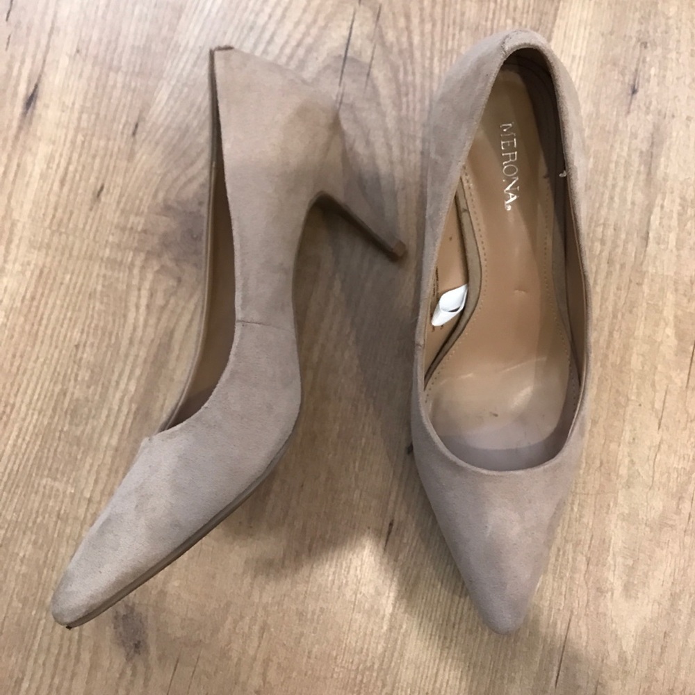 Tan heels, size 8.5