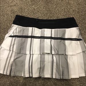 Lulu lemon pace setter skirt