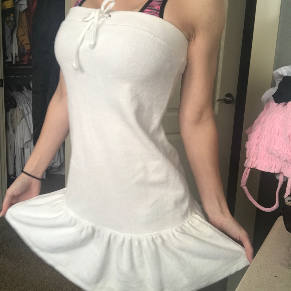 💥SALE💥 Soft Terry cloth cover-up for poolside!👙