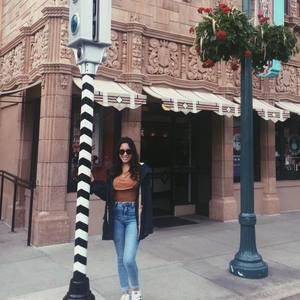 Meet your Posher, Nicole