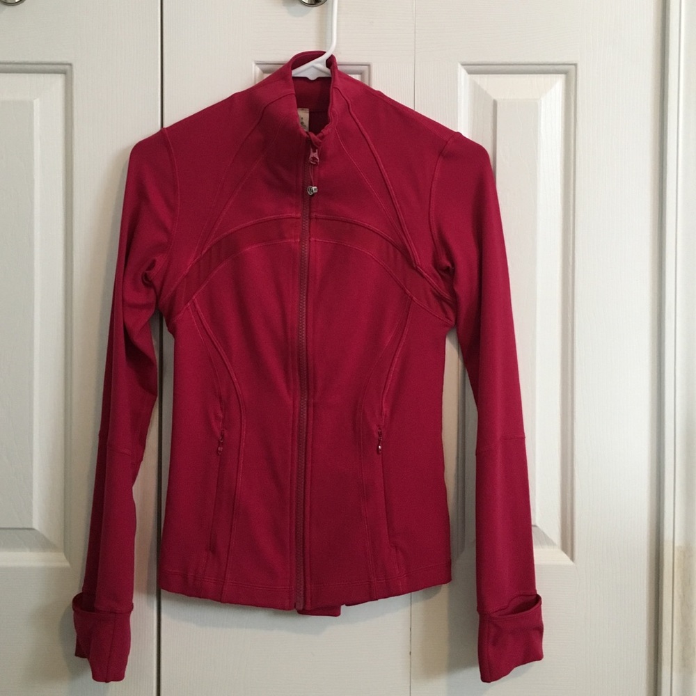 🍋RARE🍋Lululemon Jacket with Pleated Back🍋