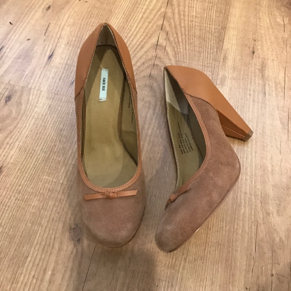 Urban outfitters, tan heels