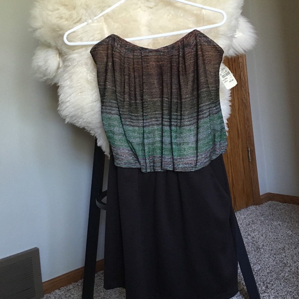 Strapless mini-dress