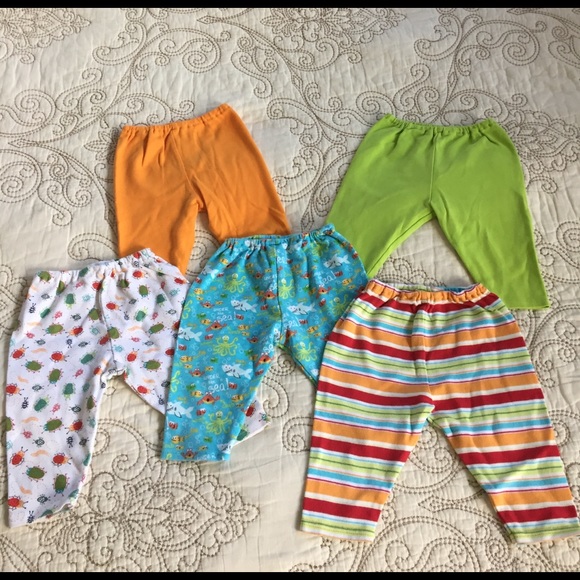 Zutano Other - Zutano pants lot. 5 pairs included, size 0-6 m.
