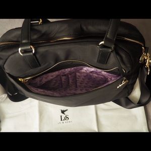 Lo & Sons O.M.G. Medium Overnight Bag