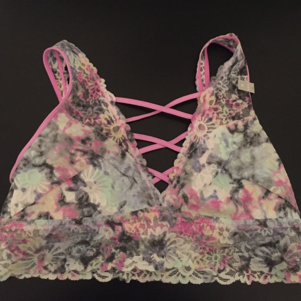 NEW! PINK wildflower plunge lace unlined bralette - Picture 2 of 4