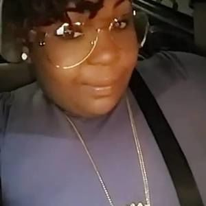 Meet your Posher, Yolanda