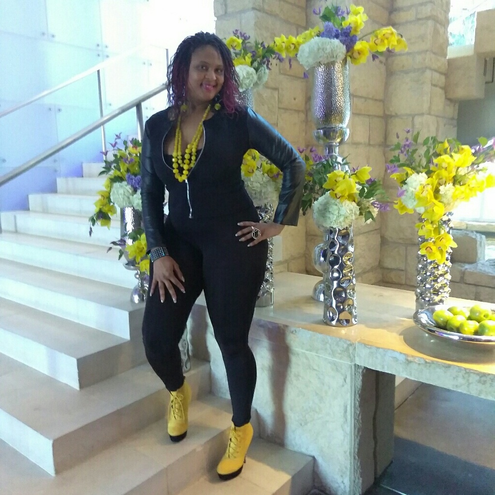 Meet your Posher, Lameka