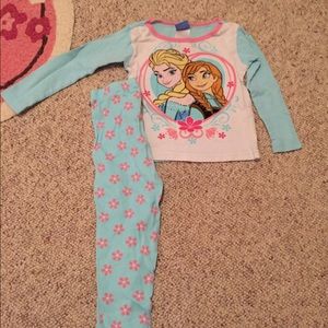 Frozen  Elsa & Anna Pajamas
