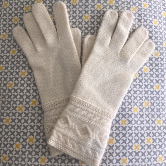 Accessories - Cashmere Gloves