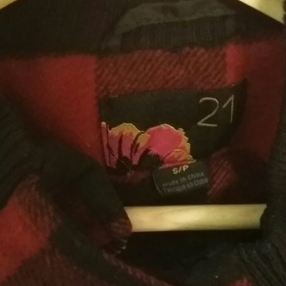 Fitted jacket - Picture 2 of 3