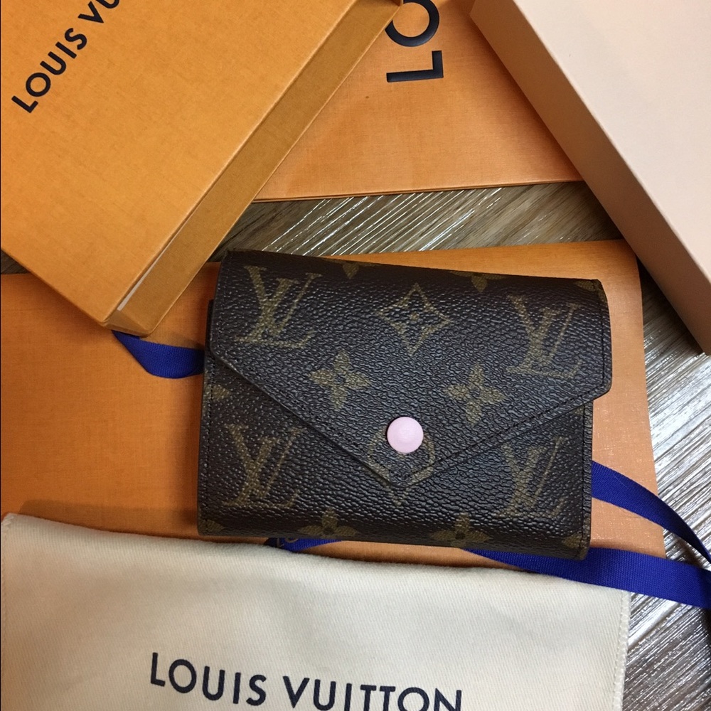 Louis Vuitton Victorine Wallet