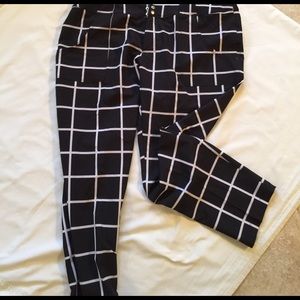 Golf pants . Black and white plaid