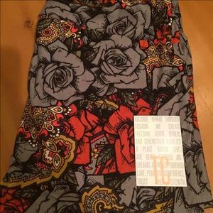 LULAROE TC leggings. Roses