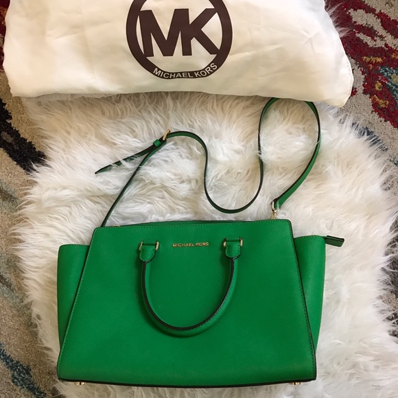 Michael Kors Handbags - One Day Sale🔥Michael Kors Selma Saffiano Satchel