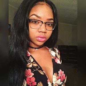 Meet your Posher, Tonnisha