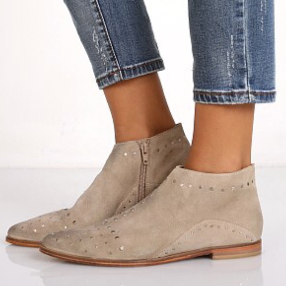🌈SALE🎉NEW FREE PEOPLE STUDDED ANKLE BOOT