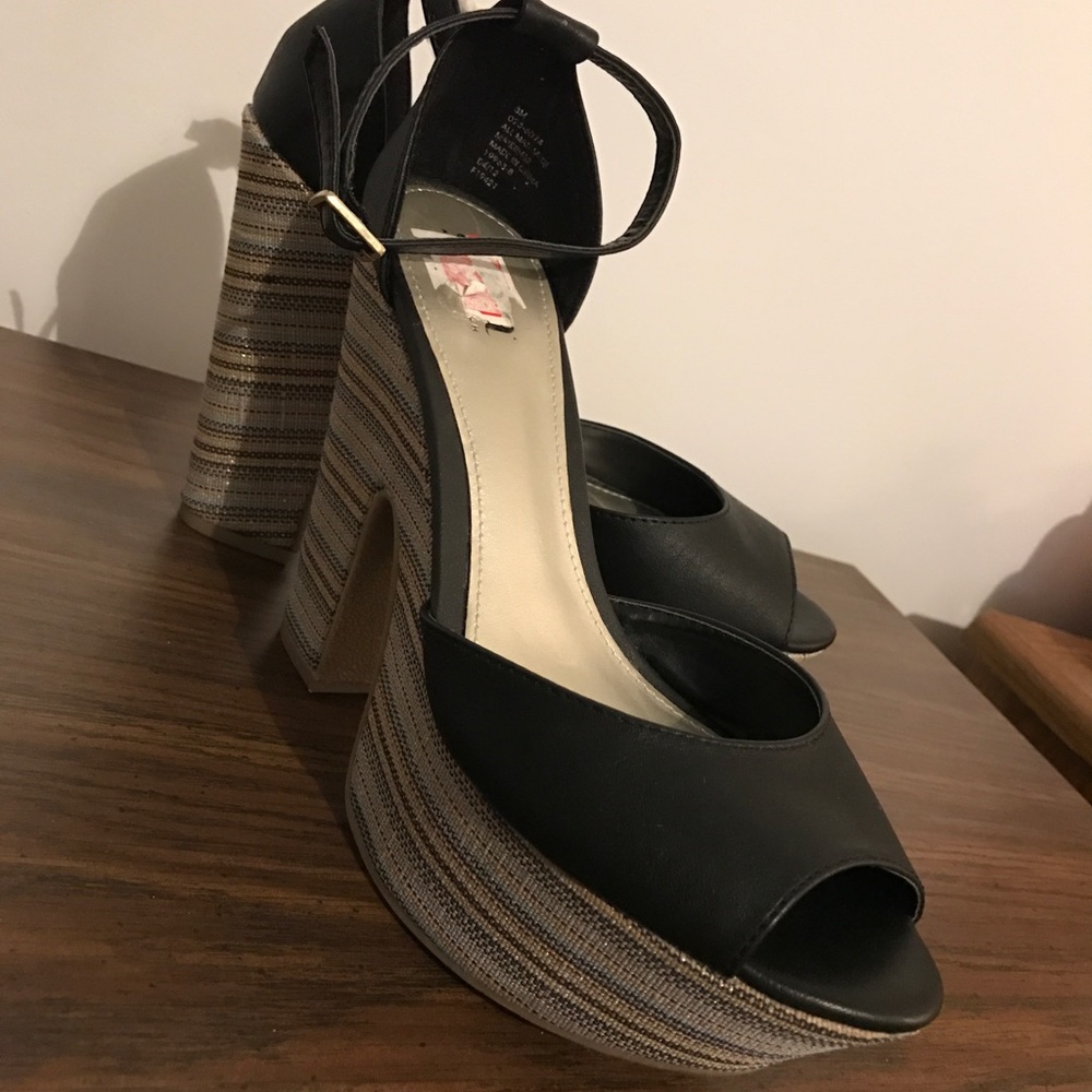 Black wedges 🖤