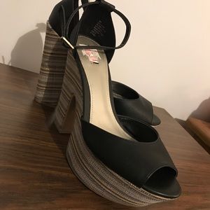 Black wedges 🖤