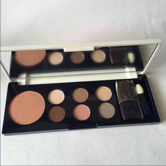 Estée Lauder Gift Set - Picture 2 of 4