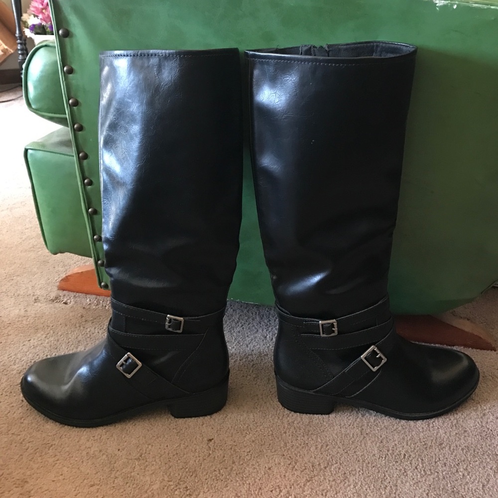 Black Boots New never worn