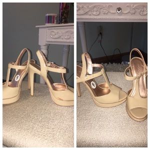Tan BCBGeneration heels