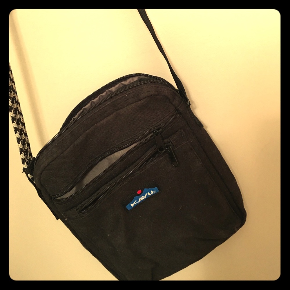 Black Kavu Crossbody