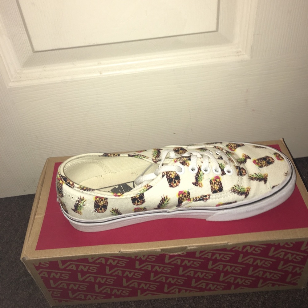 Pineapple Skull Vans 💀🍍