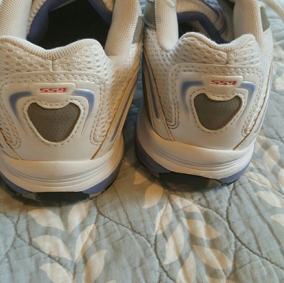 Shoes - Picture 4 of 4