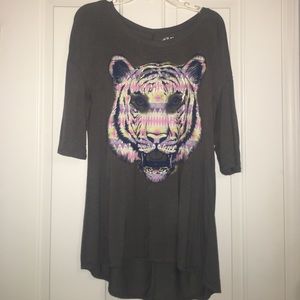Multicolored tiger tee