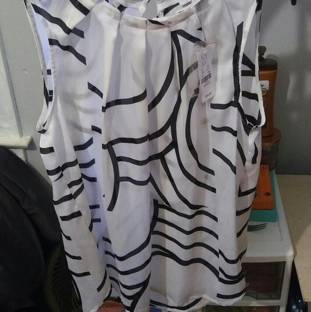 Ny&co sleeves top