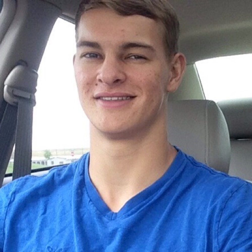 Meet your Posher, Zachary
