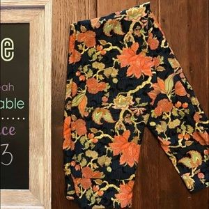 Tween lularoe leggings NWOT