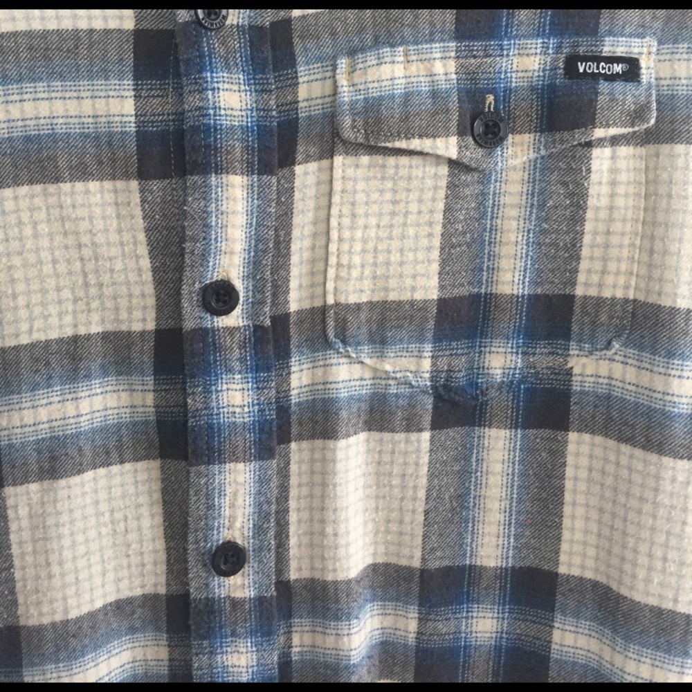 VOLCOM FLANNEL - Picture 2 of 4