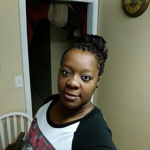 Meet your Posher, Amelia