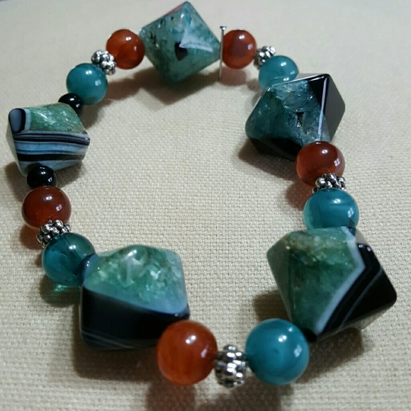 Jewelry - Glass Beaded Bracelet