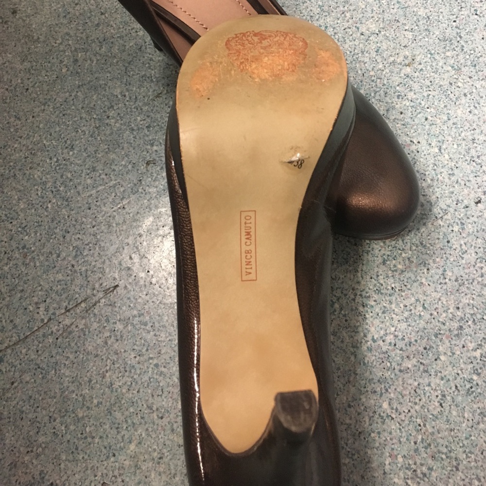 VINCE CAMUTO BRONZE/GOLD SEXY PUMP - Picture 2 of 3