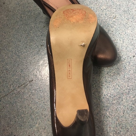 VINCE CAMUTO BRONZE/GOLD SEXY PUMP - Picture 2 of 3