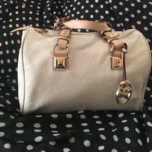 Michael Kors speedy style bag