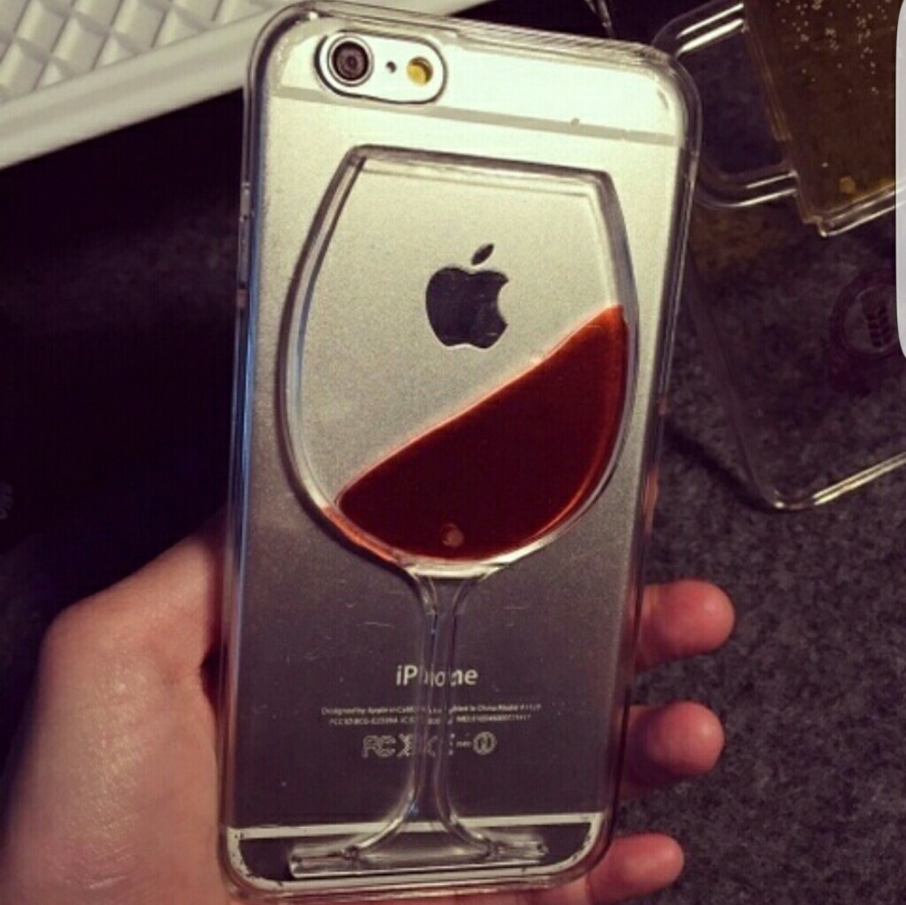 🎉HP🎉  LAST ONE - Red Wine IPhone Cover - Picture 4 of 4