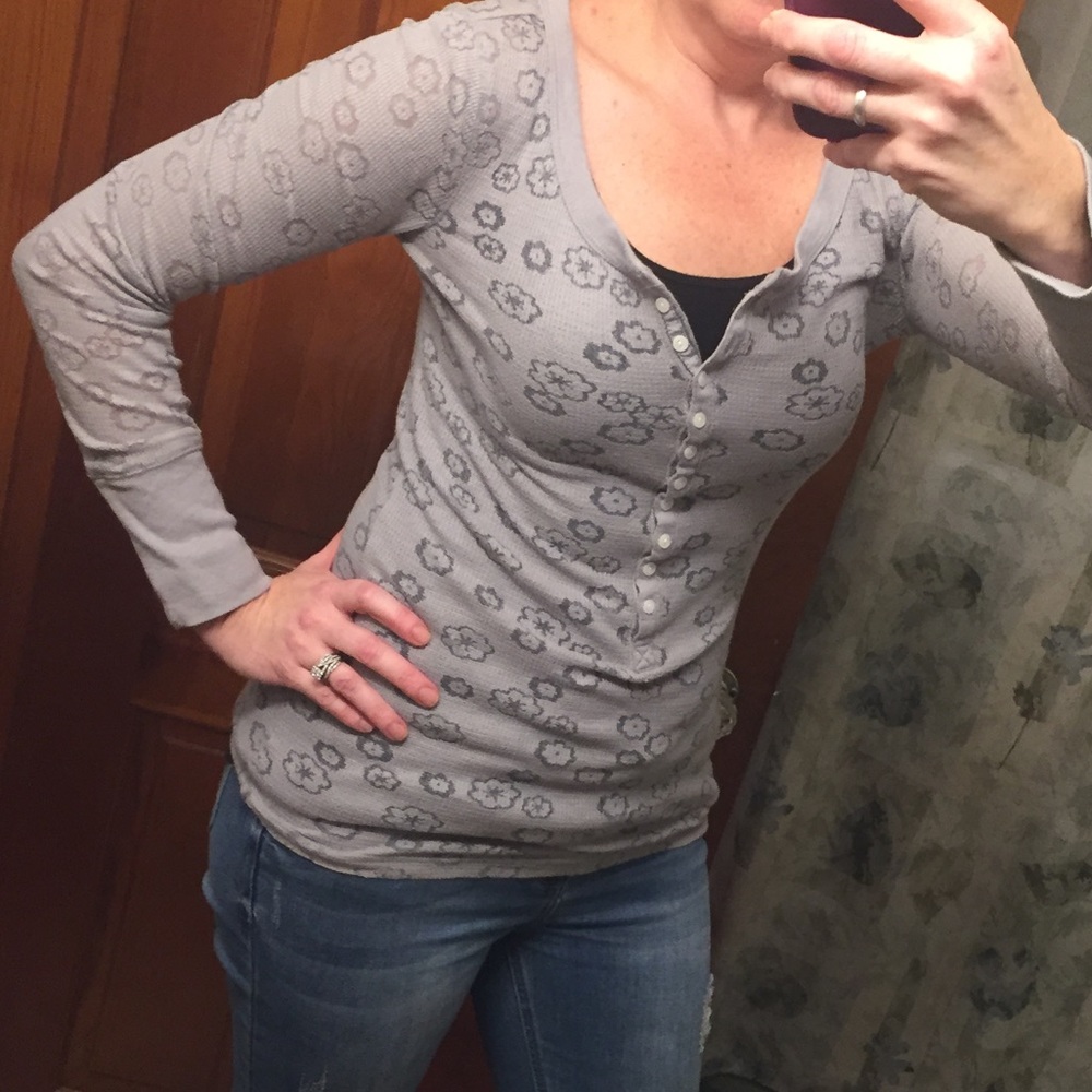 Aeropostale long sleeve top